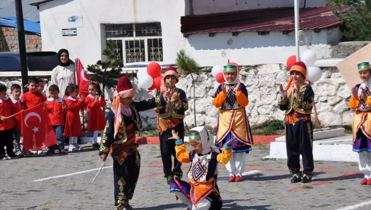 Kars ve Ardahan’da İlköğretim Haftası Törenleri Düzenlendi